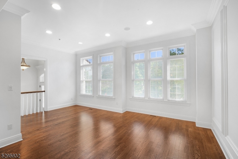 12 Howland Terrace Morris NJ 07960