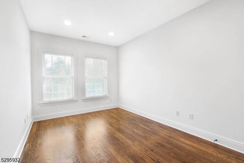 12 Howland Terrace Morris NJ 07960