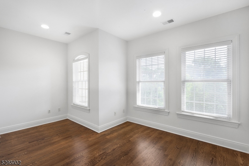 12 Howland Terrace Morris NJ 07960