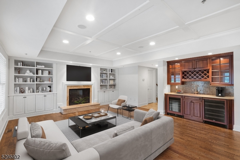 12 Howland Terrace Morris NJ 07960