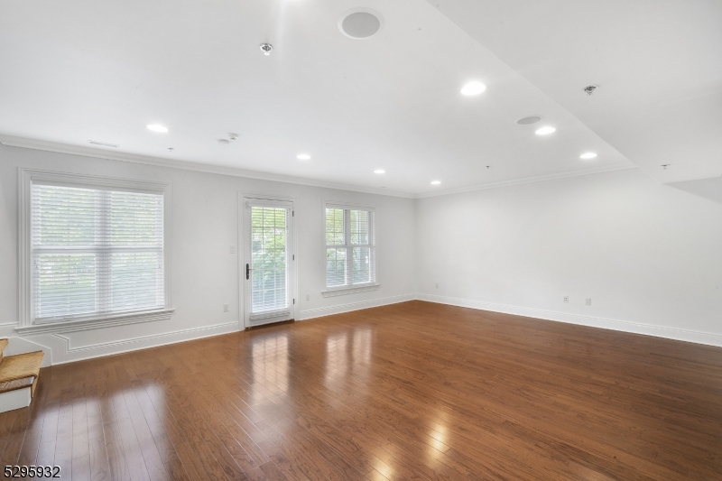 12 Howland Terrace Morris NJ 07960