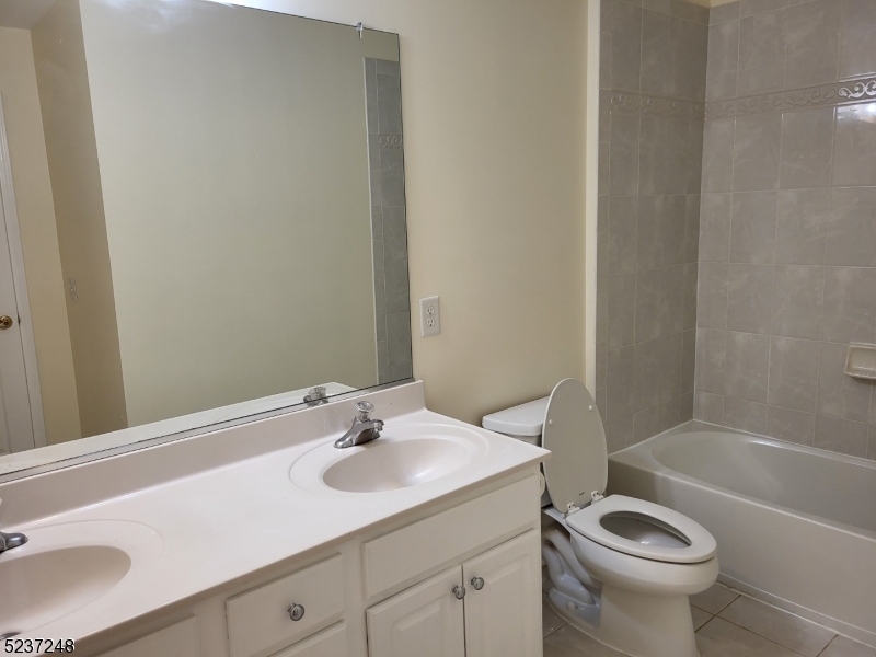 112 Independence Trail Totowa NJ 07512