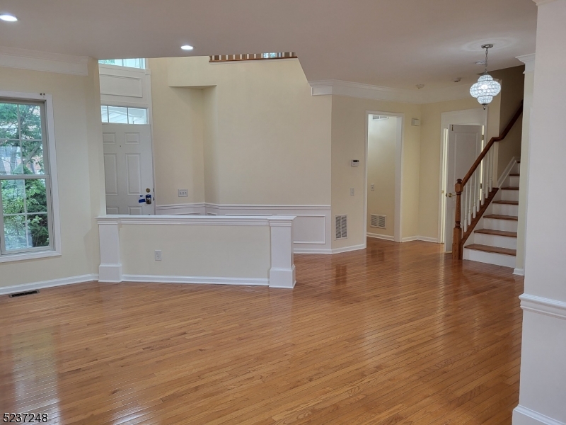 112 Independence Trail Totowa NJ 07512