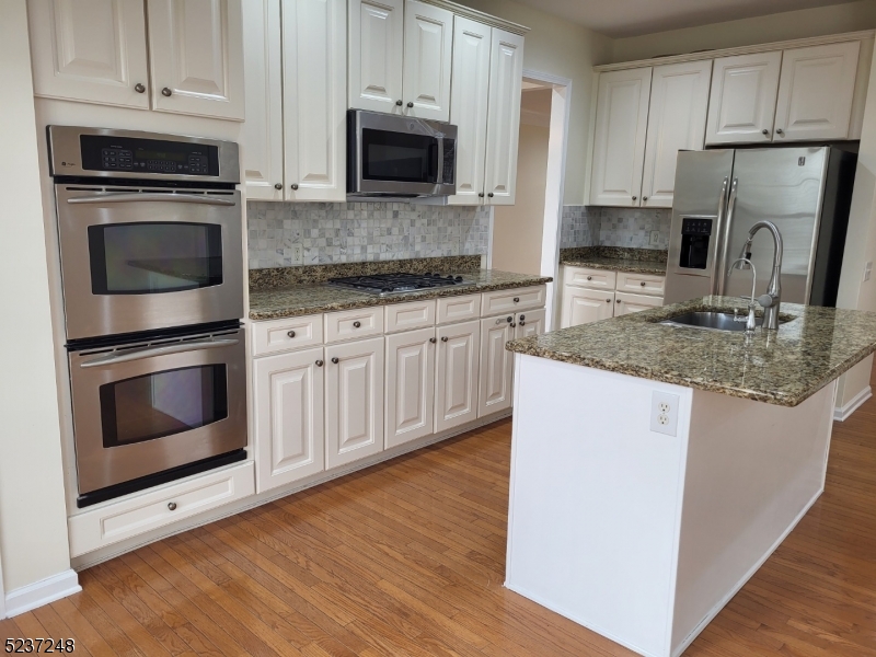 112 Independence Trail Totowa NJ 07512