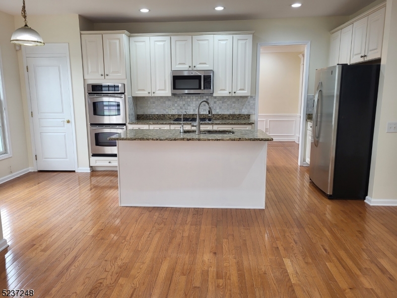 112 Independence Trail Totowa NJ 07512
