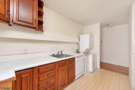 94 Park Street Montclair NJ 07042
