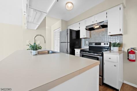 62 Eton Way Franklin NJ 08873