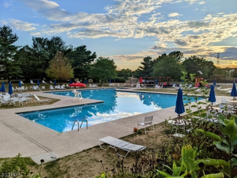 604 Almond Court Raritan NJ 08822
