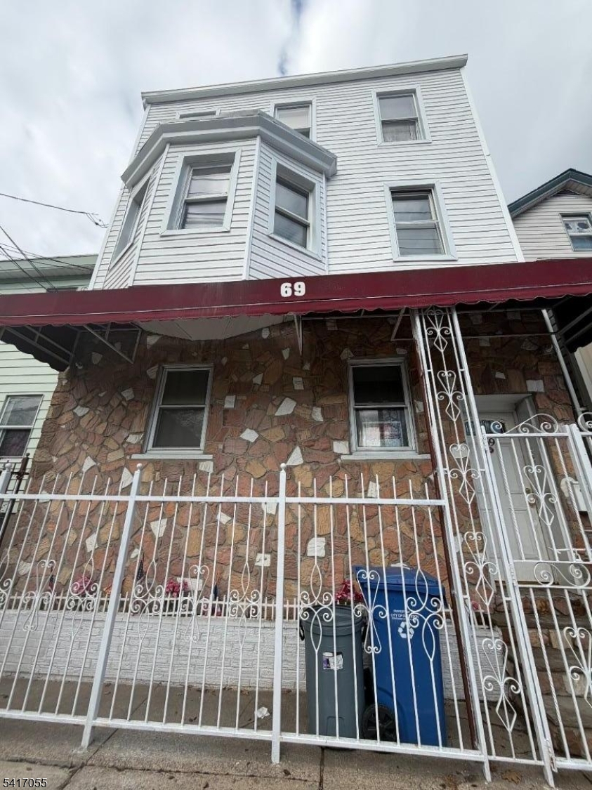 69 Grand Street Paterson NJ 07501