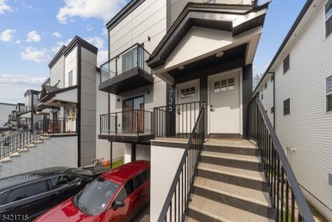 735 Seaport Drive Elizabeth NJ 07201