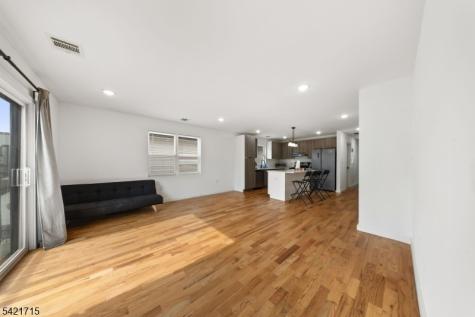 735 Seaport Drive Elizabeth NJ 07201
