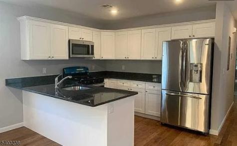 201 Schuyler Avenue Newark NJ 07112