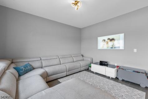 64 Halina Lane Butler NJ 07405