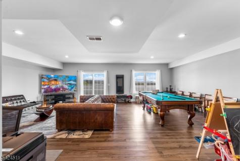 64 Halina Lane Butler NJ 07405