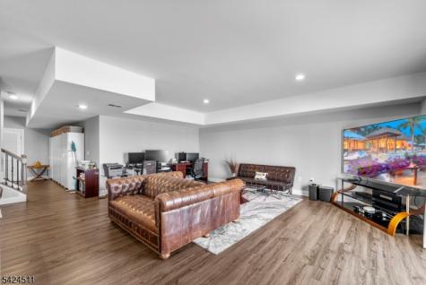 64 Halina Lane Butler NJ 07405