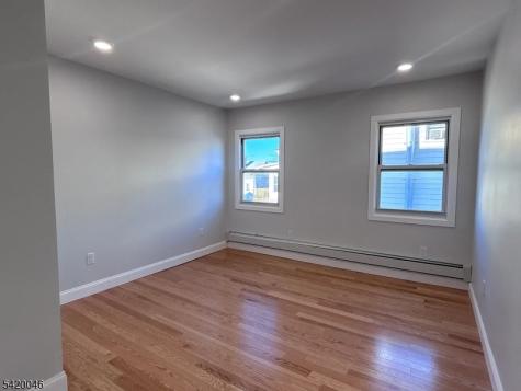 546 E 25th Street Paterson NJ 07514