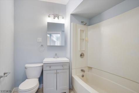 626 Valley Road Apt 1 Montclair NJ 07043