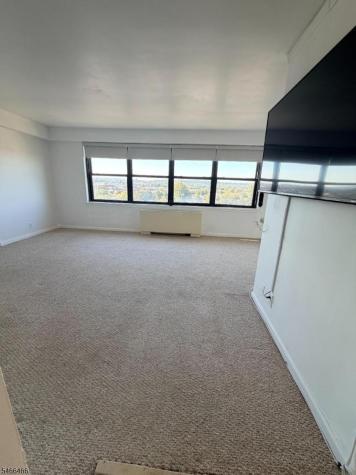 285 Aycrigg Avenue Passaic NJ 07055