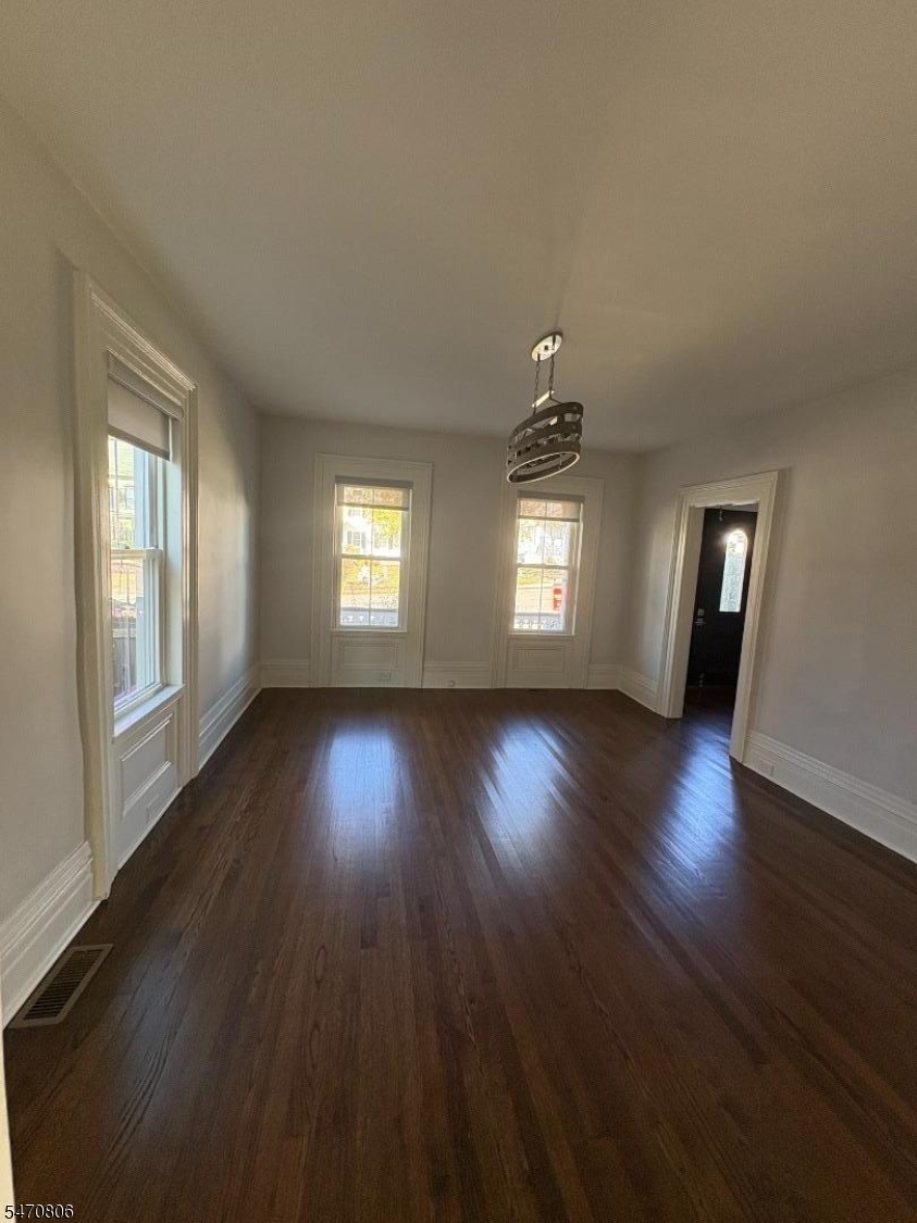 15 Main Street Clinton NJ 08801