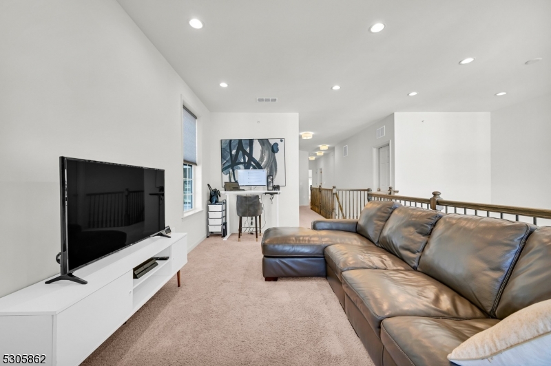 81 Sequoia Drive Cedar Grove NJ 07009