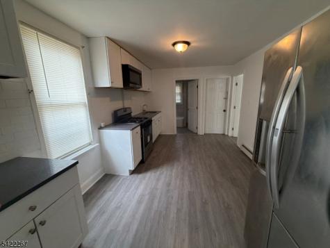 70 Welland Avenue Irvington NJ 07111