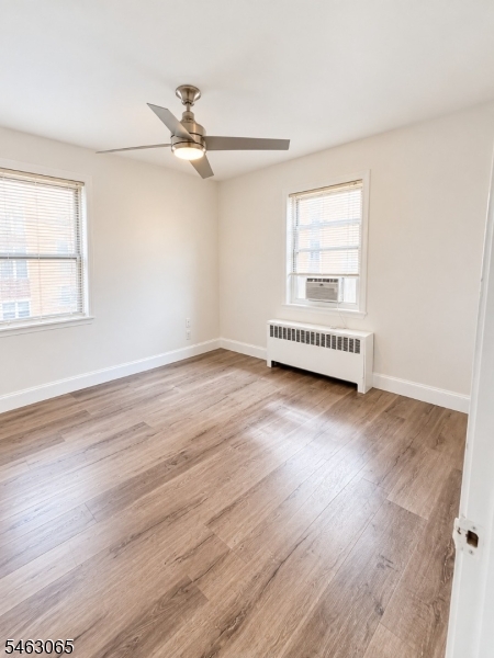 38 Colfax Manor Roselle Park NJ 07204