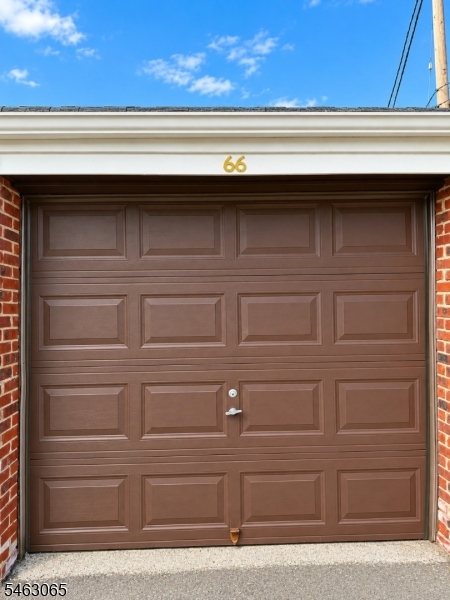 38 Colfax Manor Roselle Park NJ 07204