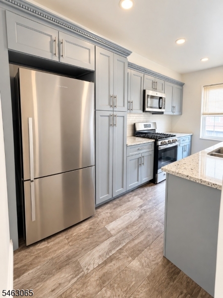 38 Colfax Manor Roselle Park NJ 07204