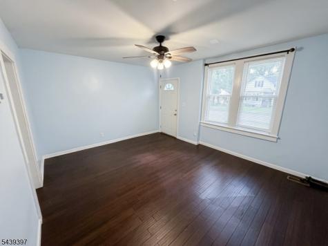 289 Rose Street Newark NJ 07108