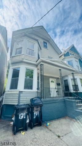 131 S 8th Street Newark NJ 07107