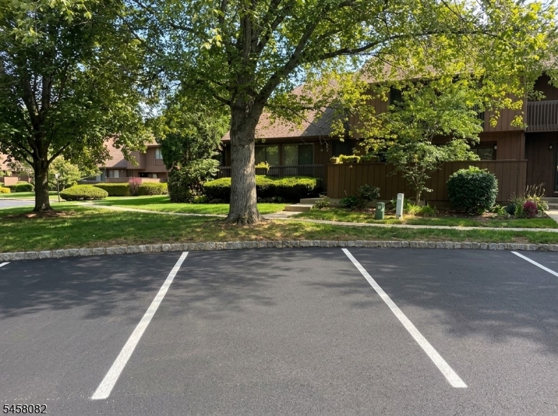 231 Kingsberry Drive Franklin NJ 08873