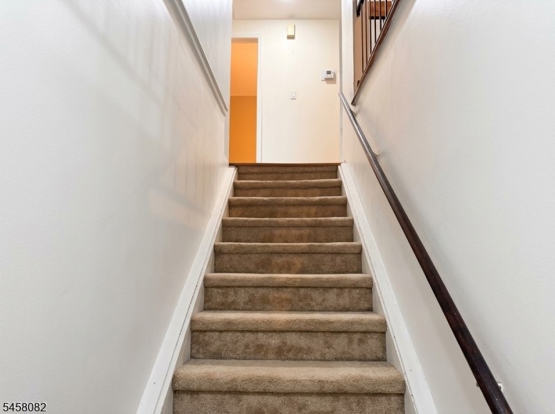 231 Kingsberry Drive Franklin NJ 08873