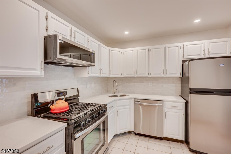 71 Rachel Court Franklin NJ 08823