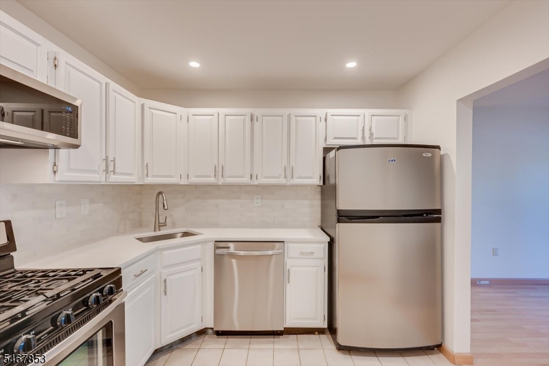 71 Rachel Court Franklin NJ 08823
