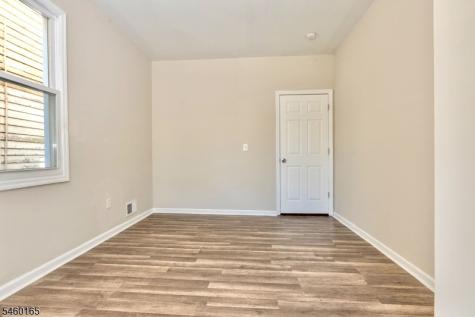 186 N 17th Street East Orange NJ 07017