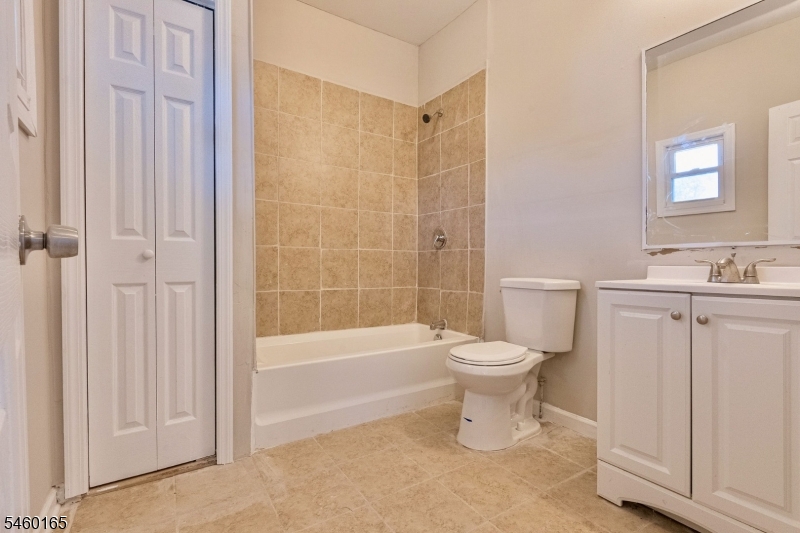 186 N 17th Street East Orange NJ 07017