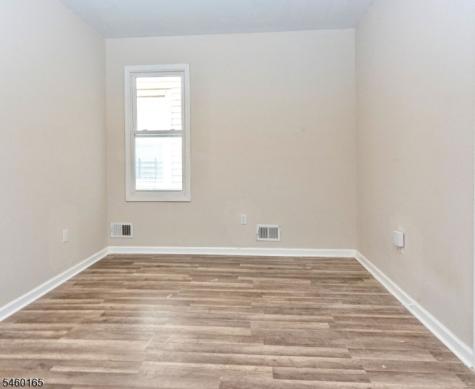 186 N 17th Street East Orange NJ 07017