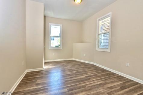186 N 17th Street East Orange NJ 07017