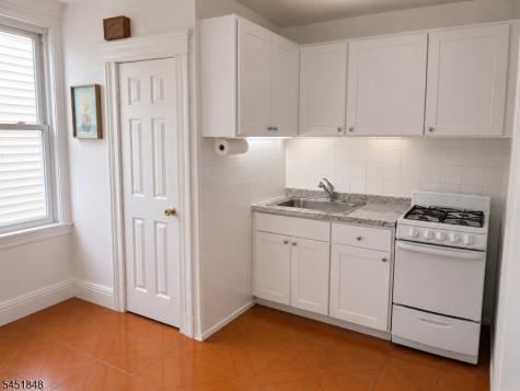82 Laidlaw Avenue Jersey City NJ 07306
