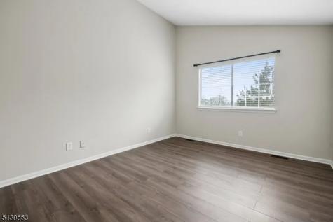 4 Ray Court Bedminster NJ 07921