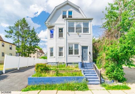 10 Charles Street East Orange NJ 07017