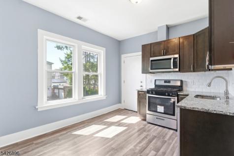 10 Charles Street East Orange NJ 07017