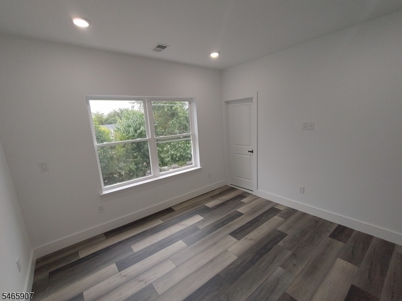 706 Bergen Street Newark NJ 07108