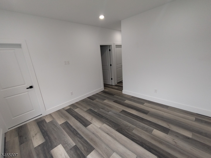 706 Bergen Street Newark NJ 07108