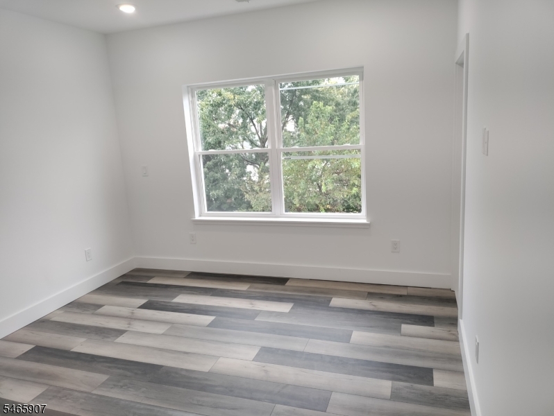 706 Bergen Street Newark NJ 07108