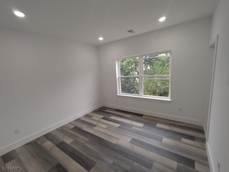706 Bergen Street Newark NJ 07108