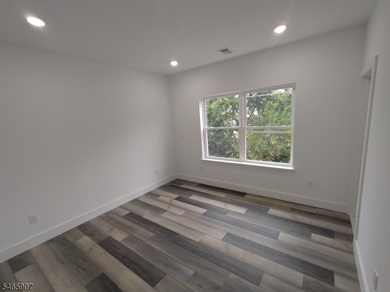 706 Bergen Street Newark NJ 07108