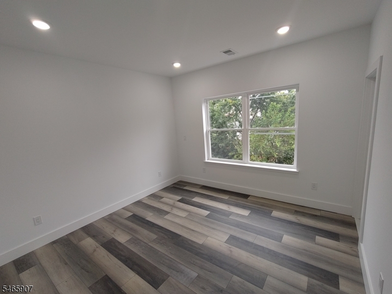 706 Bergen Street Newark NJ 07108