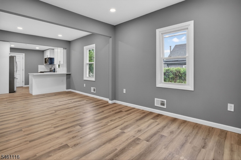 16 Gordon Street Aberdeen NJ 07721