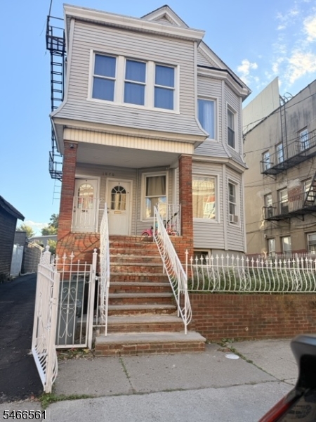 1070 Julia Street Elizabeth NJ 07201